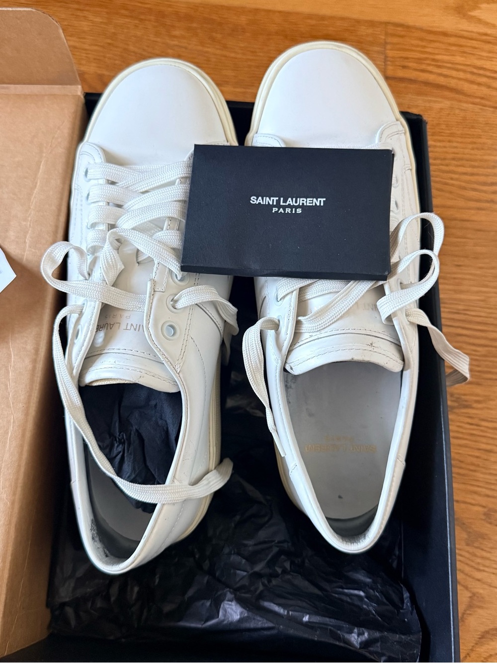 Saint Laurent Off-White Leather Low-Top Sneakers